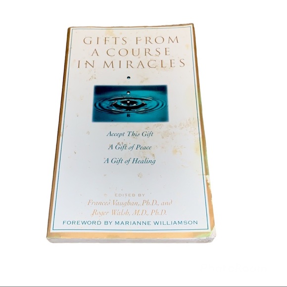 Gifts From A Course In Miracles by Frances Vaughan PhD & Roger Walsh PhD - Picture 8 of 8